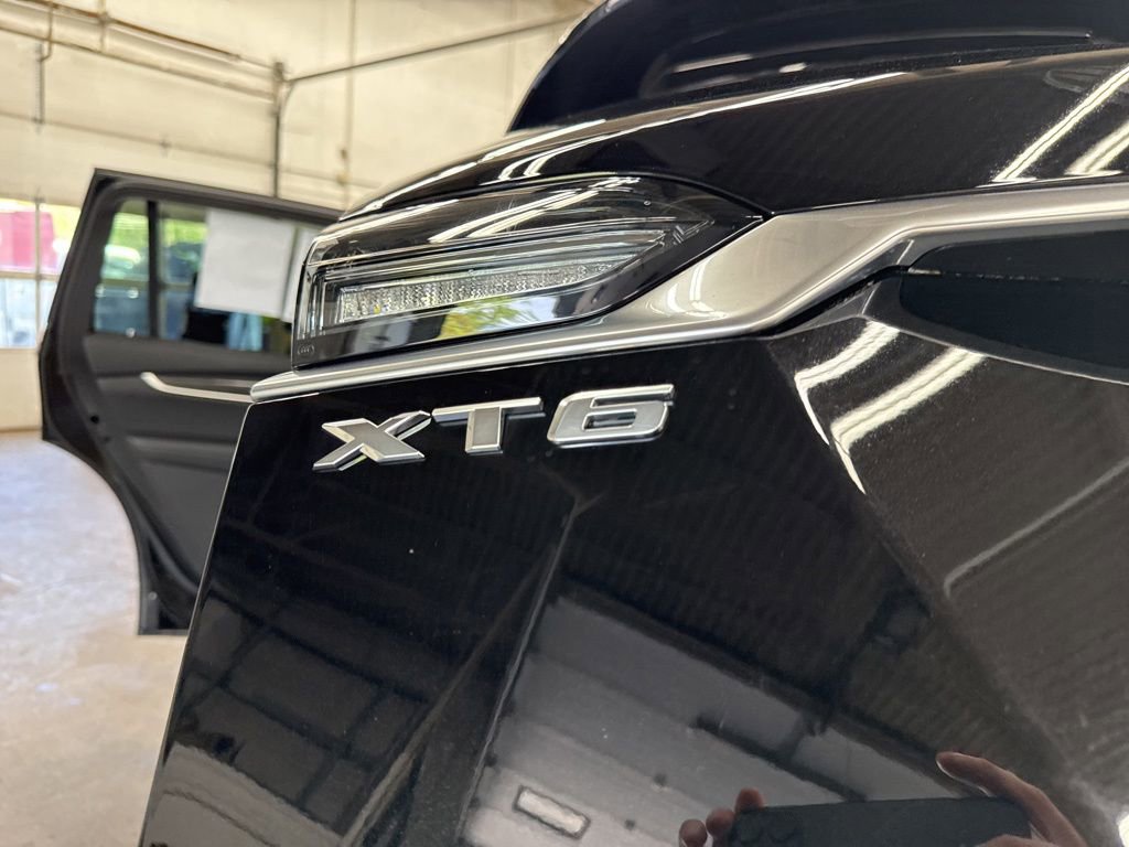 Used 2023 Cadillac XT6 Sport AWD/4WD image 17