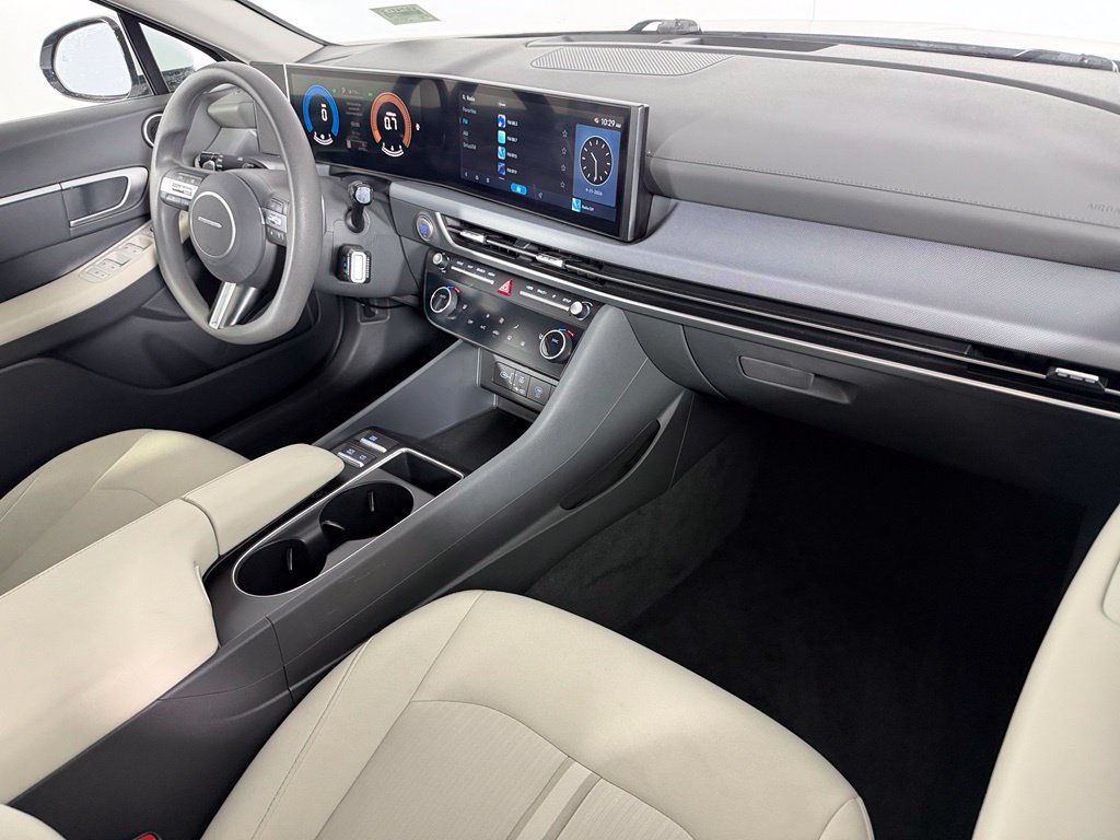 Used 2025 Hyundai Sonata SEL FWD image 13