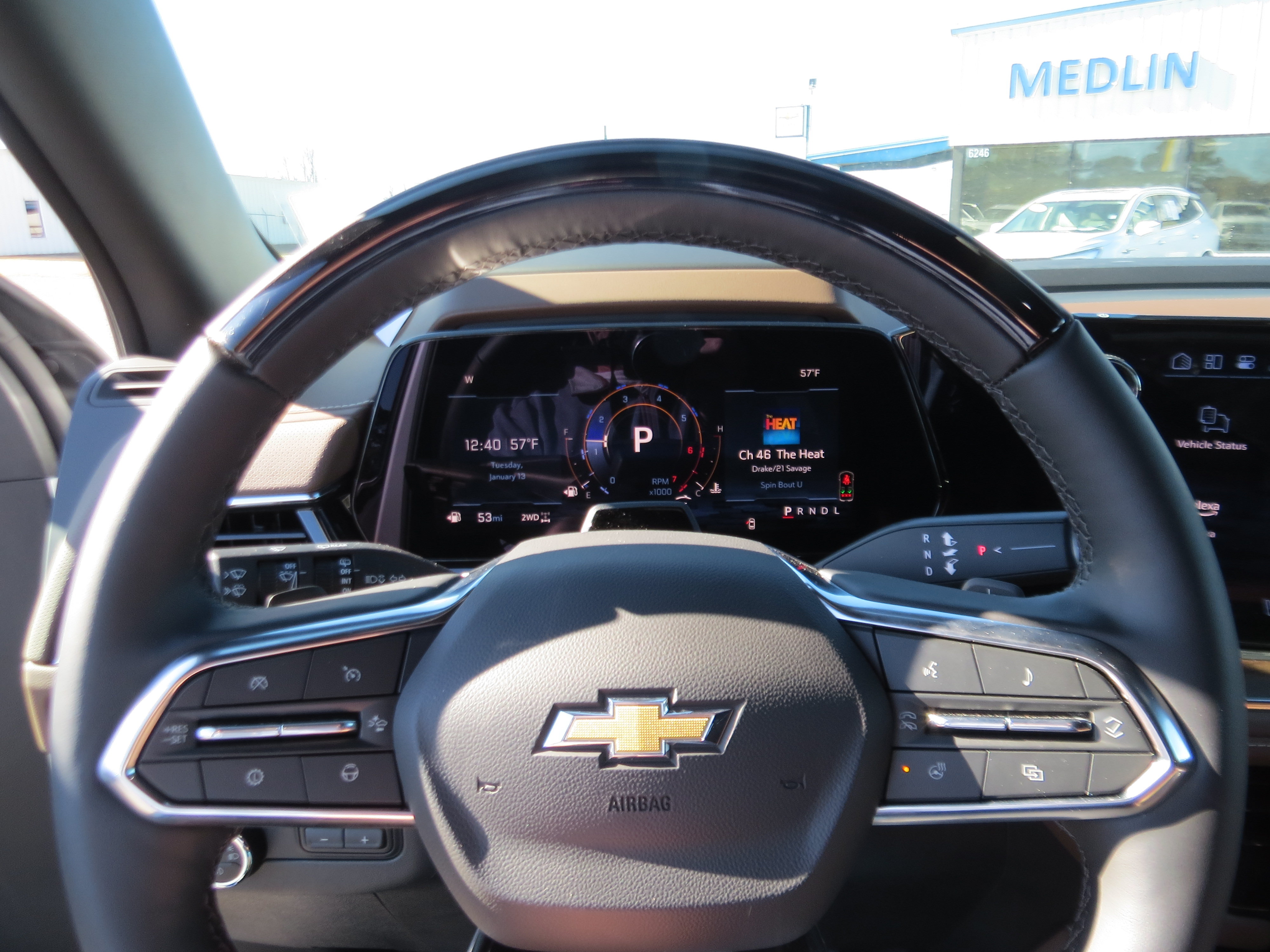 Used 2025 Chevrolet Suburban High Country AWD/4WD image 26