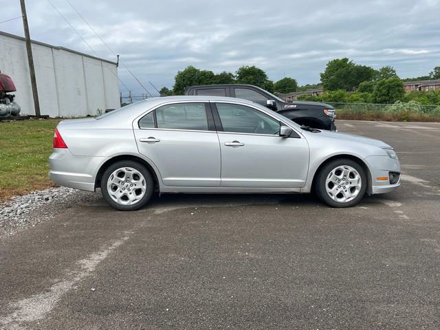 Used 2010 Ford Fusion SE FWD image 3