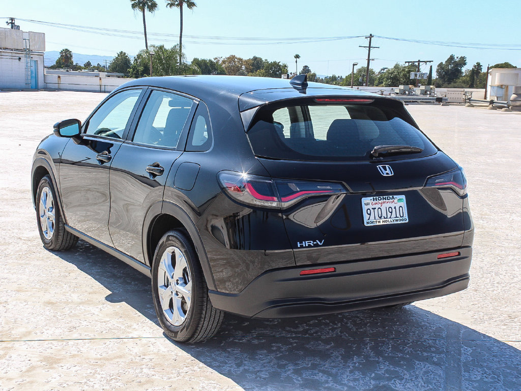 Certified 2025 Honda HR-V LX image 4
