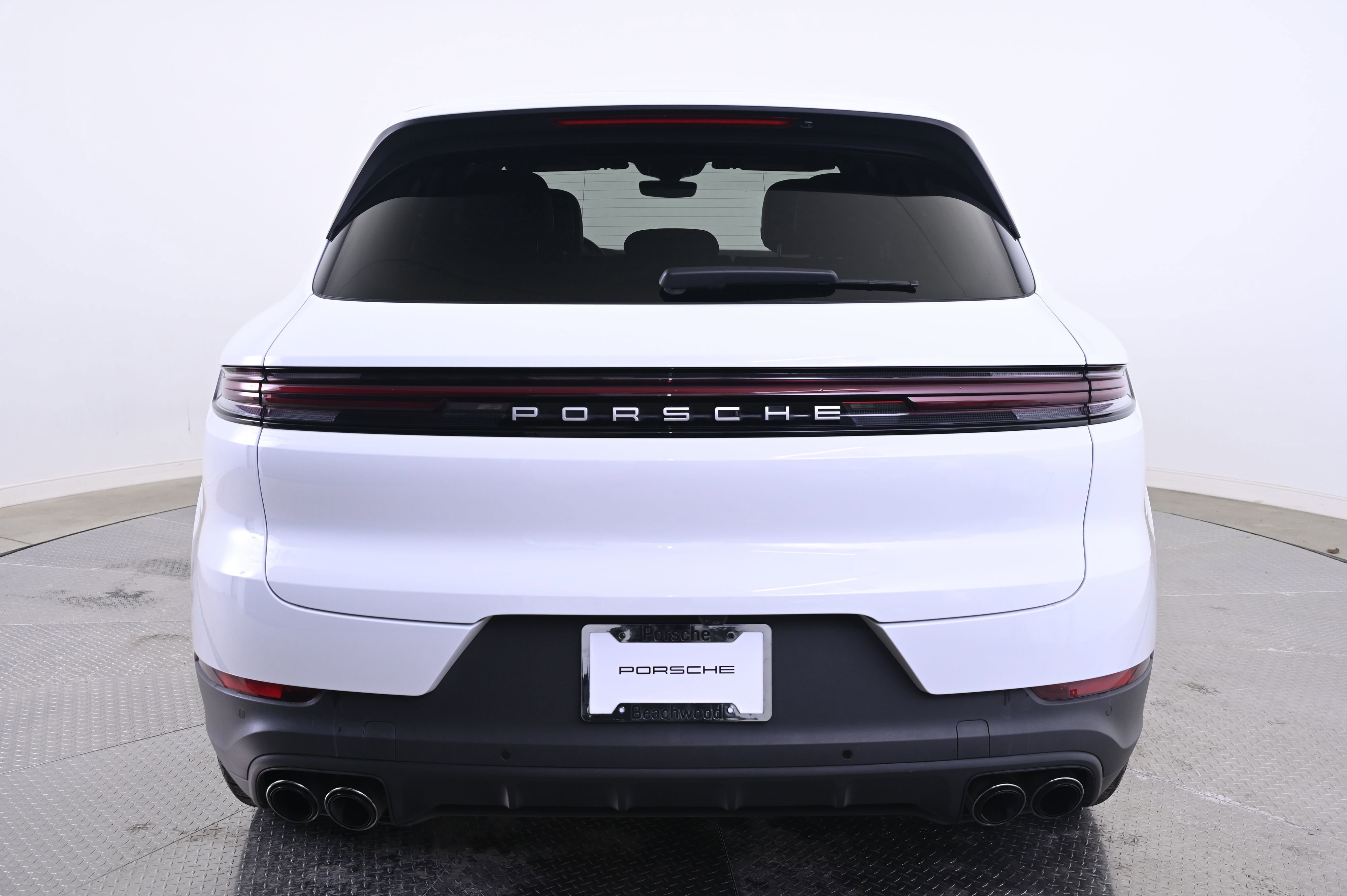 Certified 2025 Porsche Cayenne E-Hybrid image 6