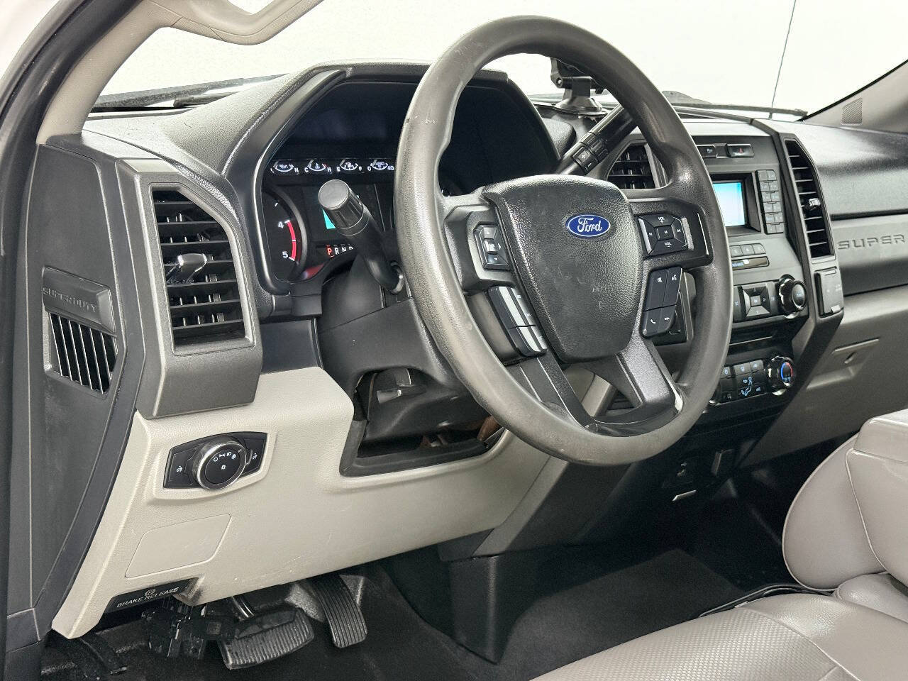 Used 2018 Ford F550 4x4 Regular Cab Super Duty image 45