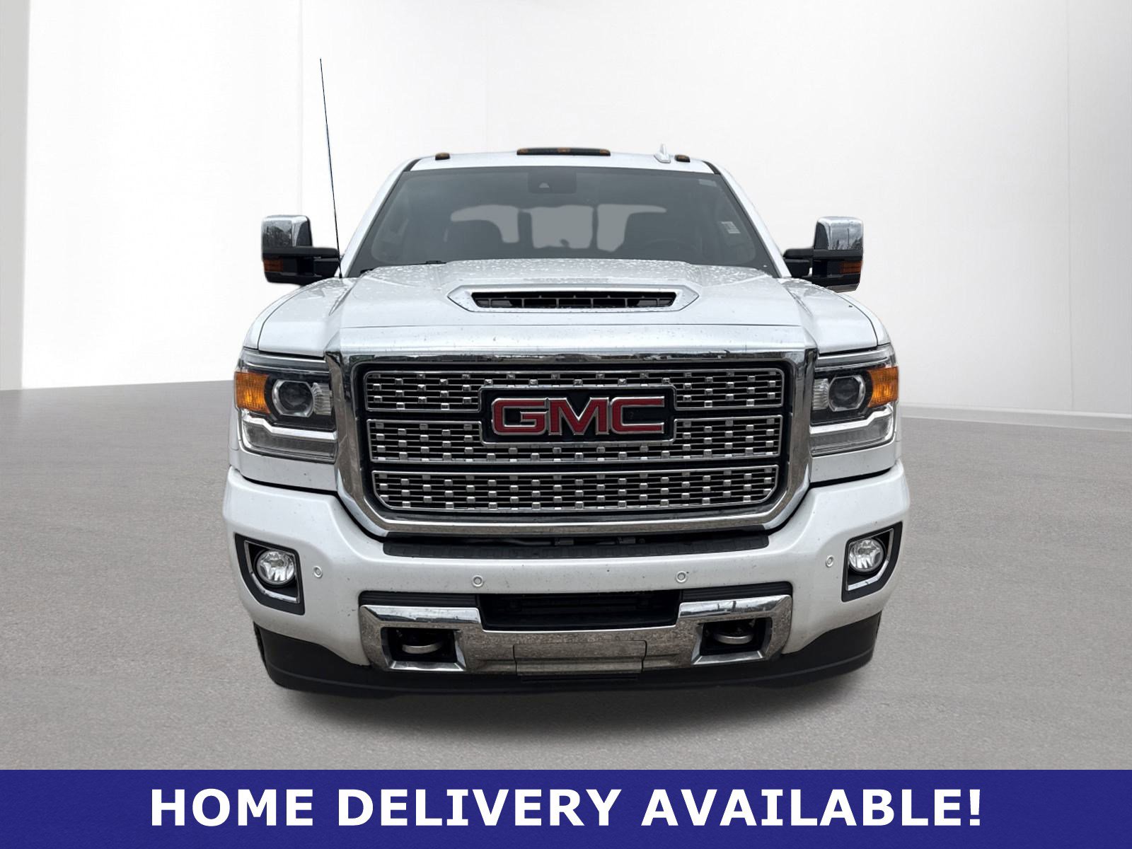 Used 2019 GMC Sierra 3500 Denali w/ Duramax Plus Package image 2