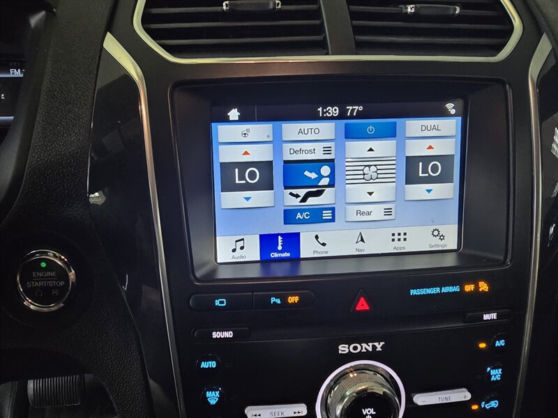 Used 2019 Ford Explorer Limited w/ Class III Trailer Tow Package AWD/4WD image 30