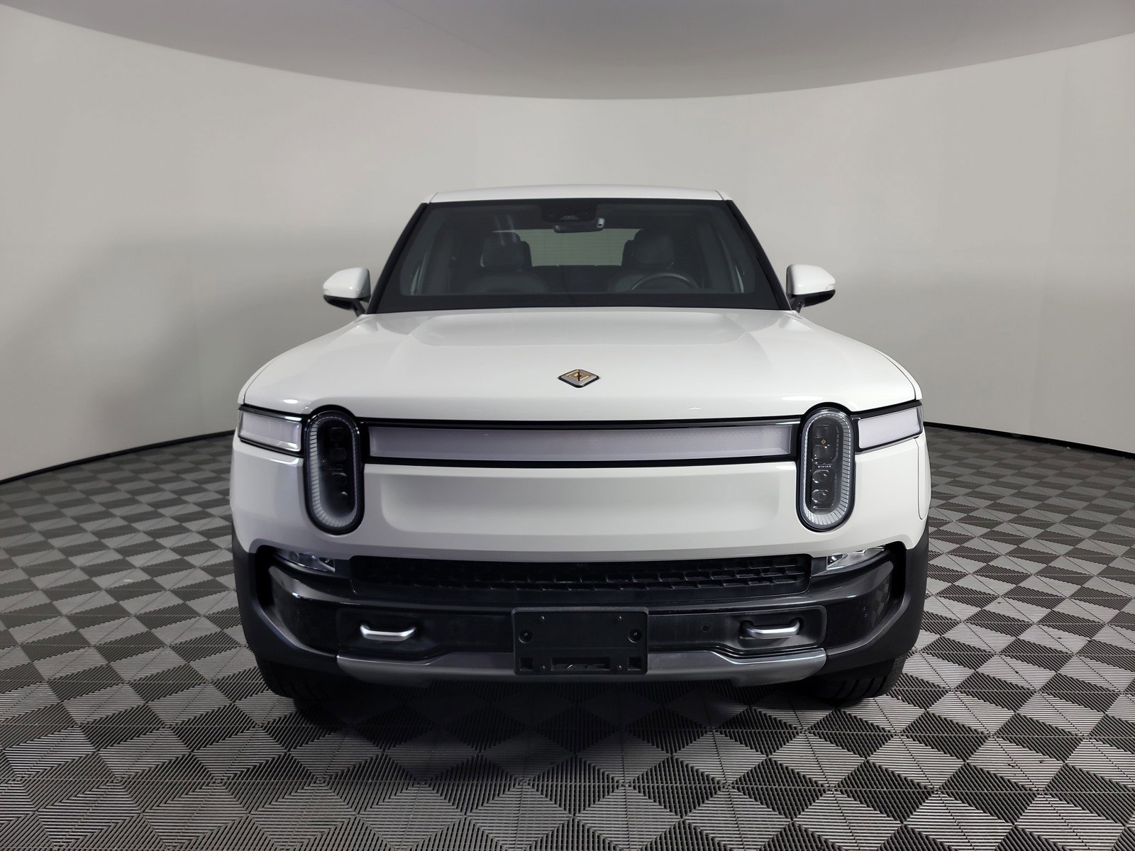 Used 2022 Rivian R1T Adventure image 8