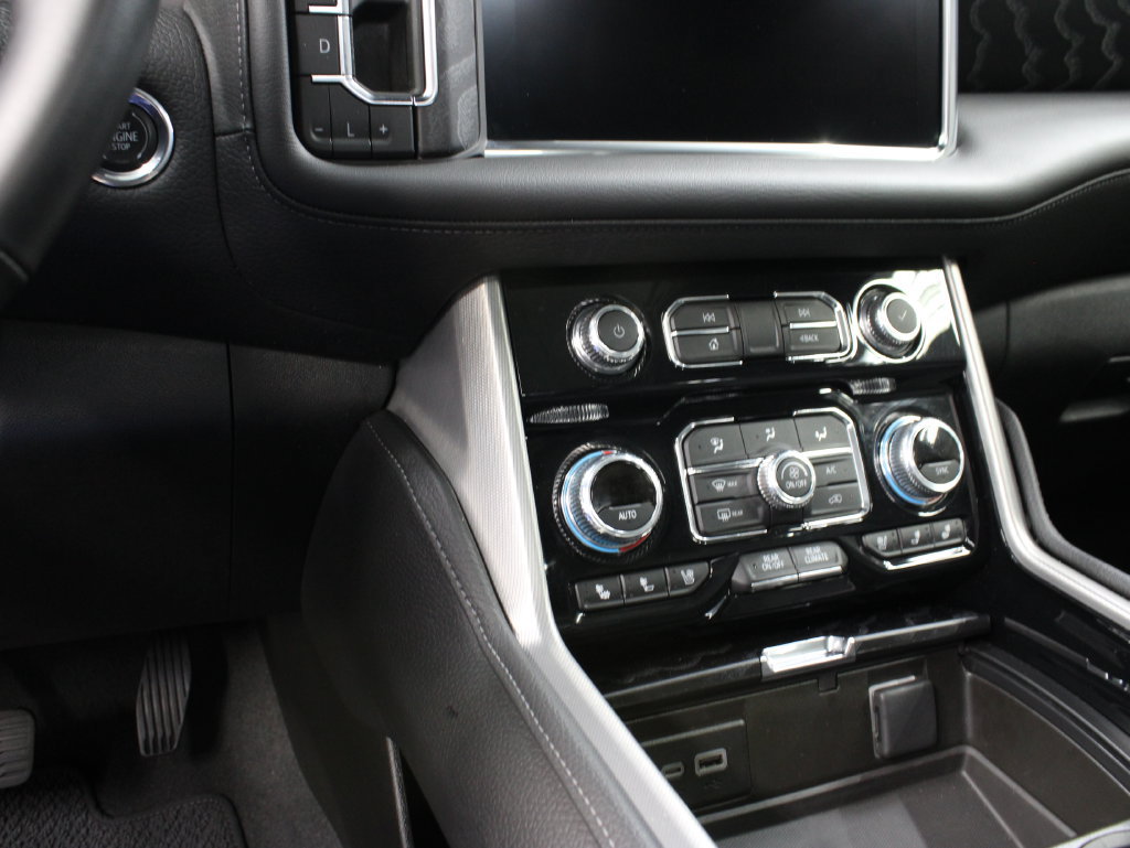 Used 2023 GMC Yukon XL Denali AWD/4WD image 66
