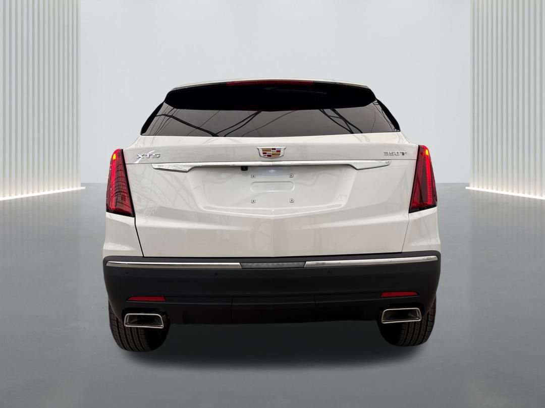 New 2025 Cadillac XT5 Luxury image 6