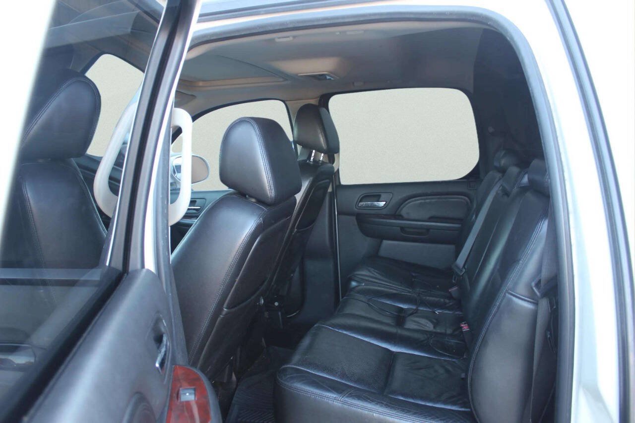 Used 2008 Cadillac Escalade EXT AWD/4WD image 9