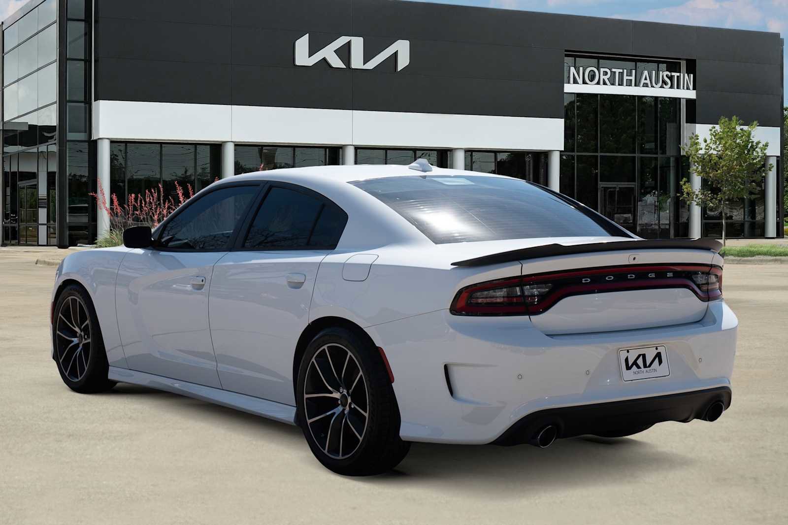 Used 2017 Dodge Charger R/T Scat Pack image 5
