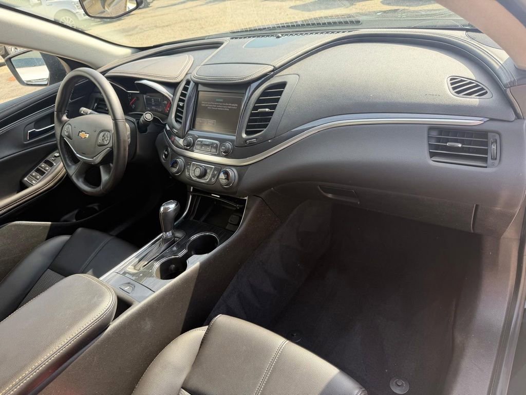 Used 2019 Chevrolet Impala LT FWD image 16