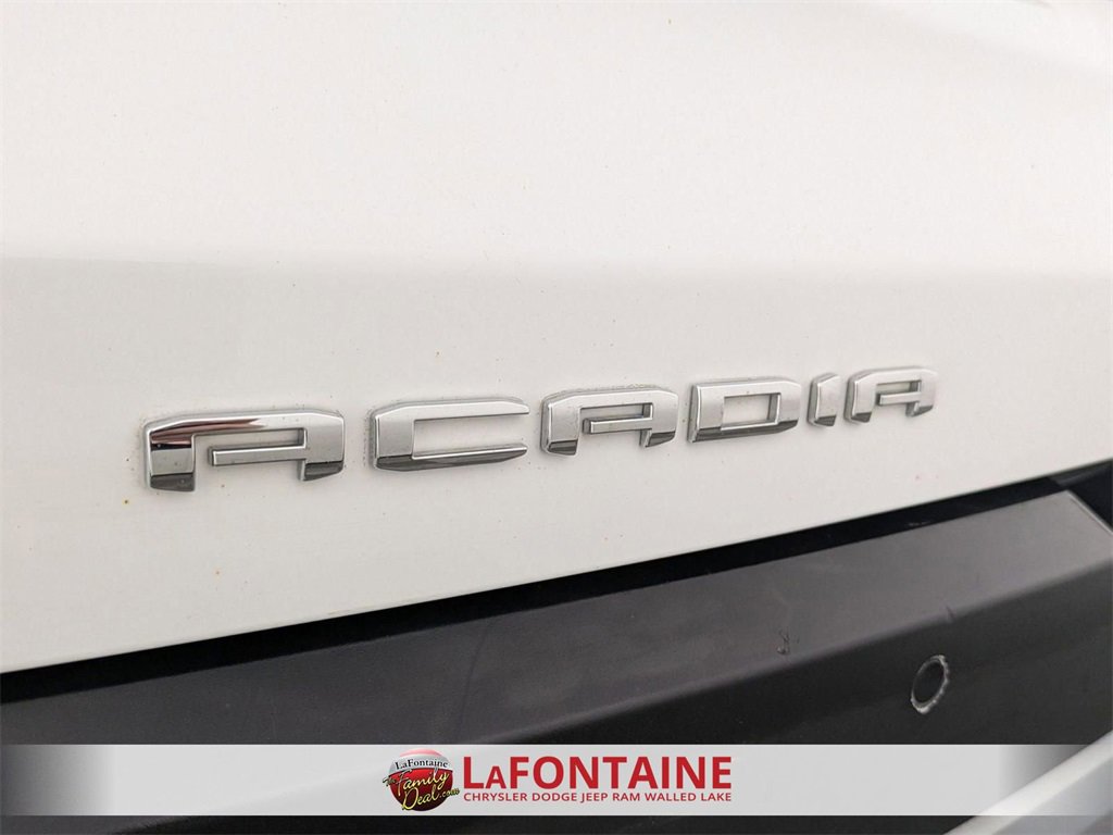 Used 2023 GMC Acadia SLE w/ Driver Convenience Package image 10