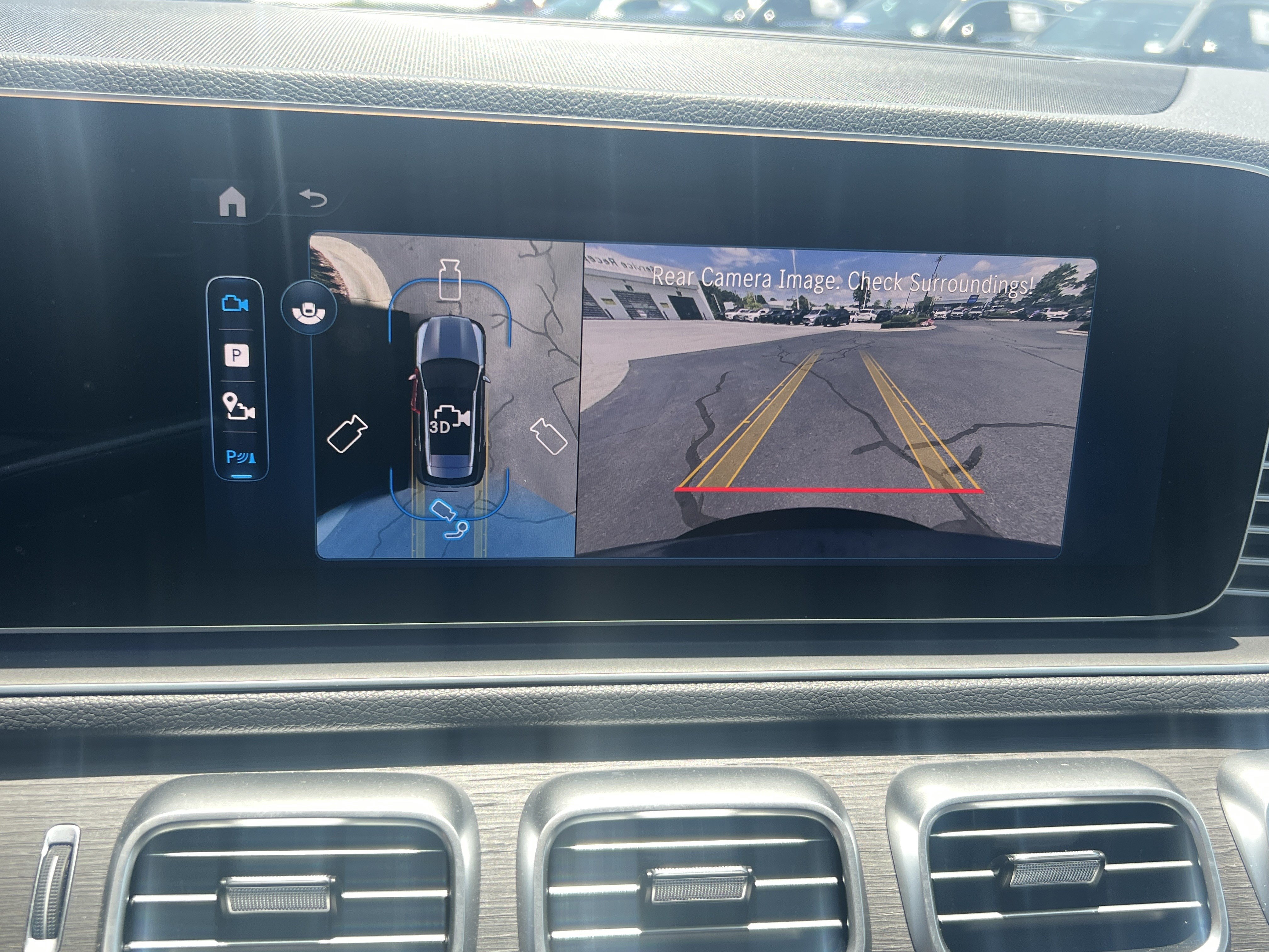 Used 2025 Mercedes-Benz GLE 450 4MATIC w/ Winter Package image 25