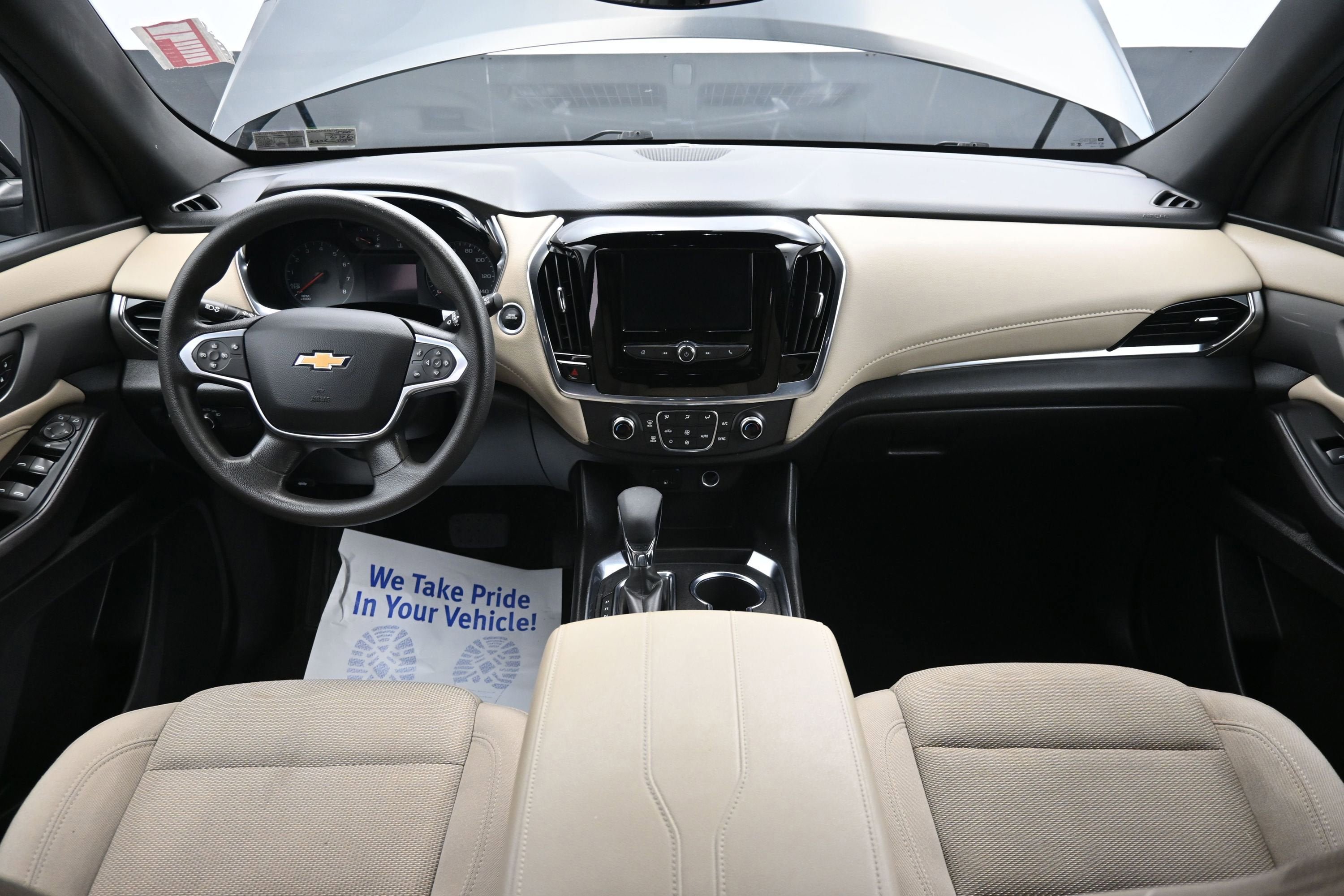 Used 2023 Chevrolet Traverse LS AWD/4WD image 18
