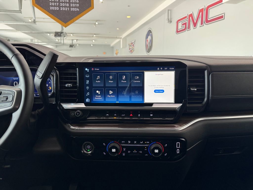 Used 2024 Chevrolet Silverado 1500 LT AWD/4WD image 18
