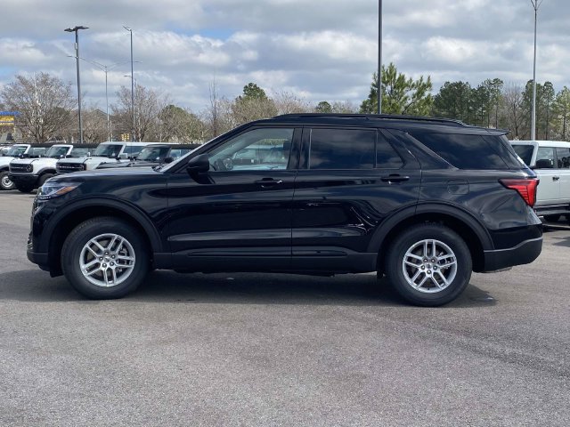 New 2026 Ford Explorer Active RWD image 18