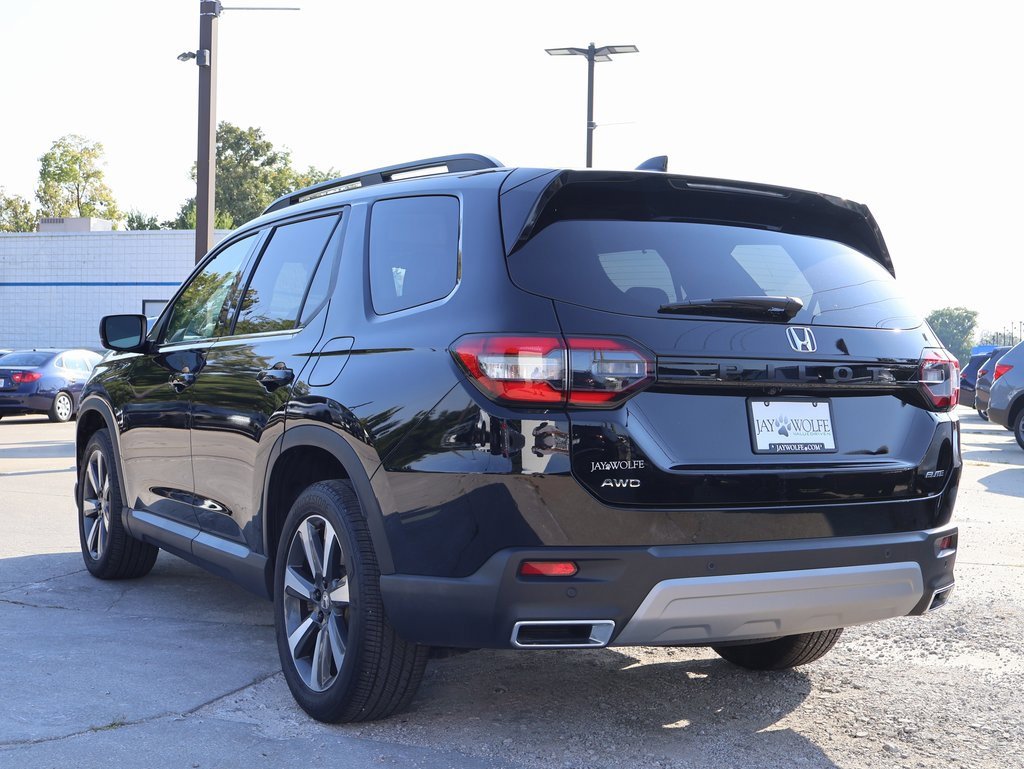 Certified 2024 Honda Pilot Elite image 5