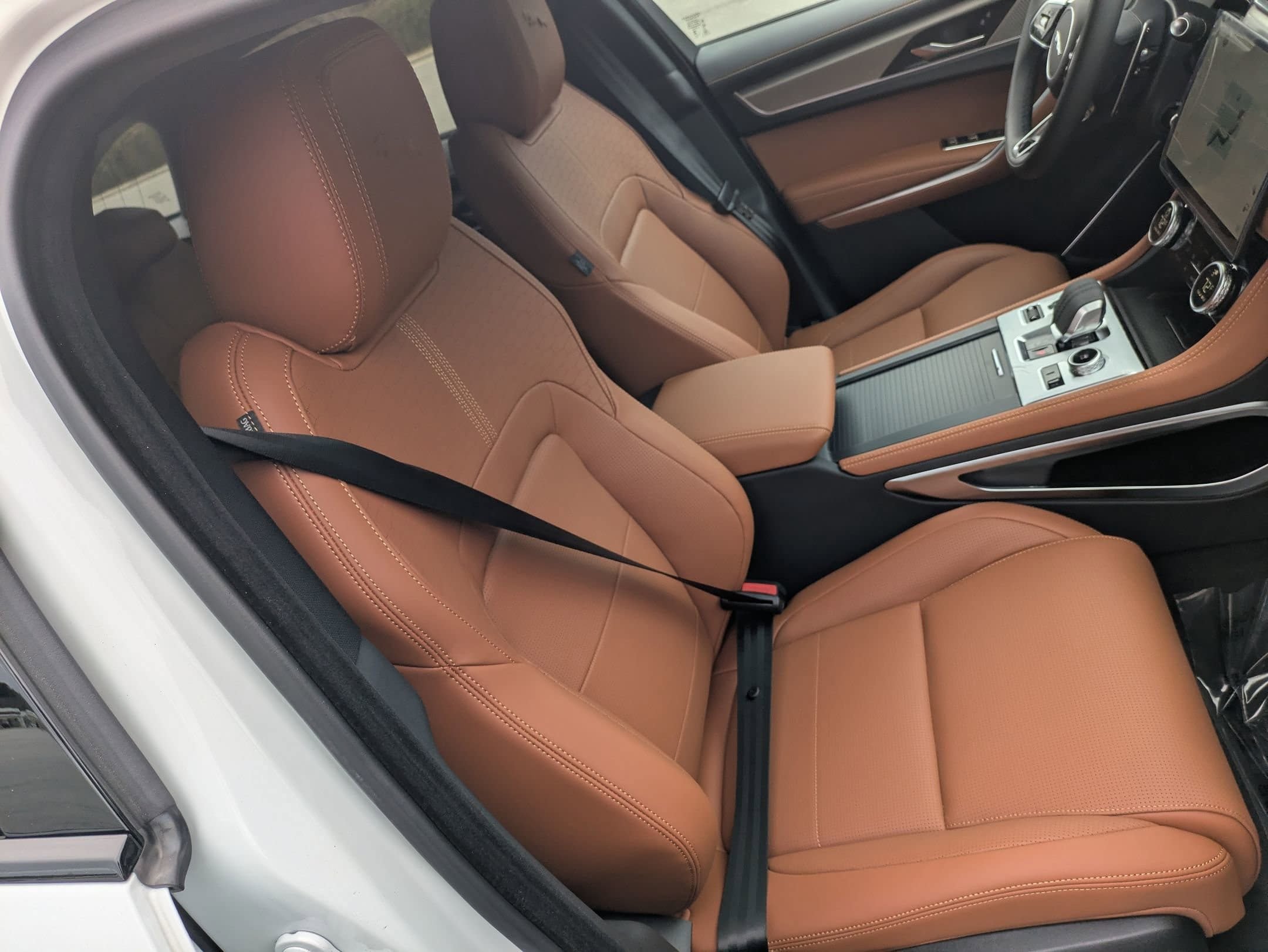 New 2026 Jaguar F-PACE R-Dynamic S AWD/4WD image 31
