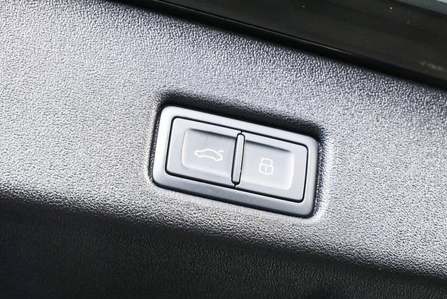 New 2025 Audi Q5 Premium Plus AWD/4WD image 28