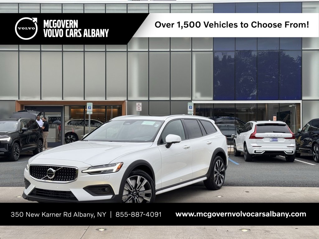 New 2026 Volvo V60 B5 Cross Country Ultra w/ Climate Package