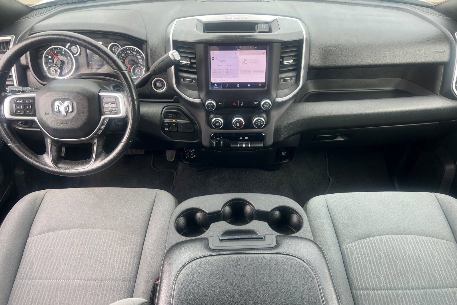 Used 2022 RAM 2500 Big Horn w/ Cold Weather Group AWD/4WD image 10