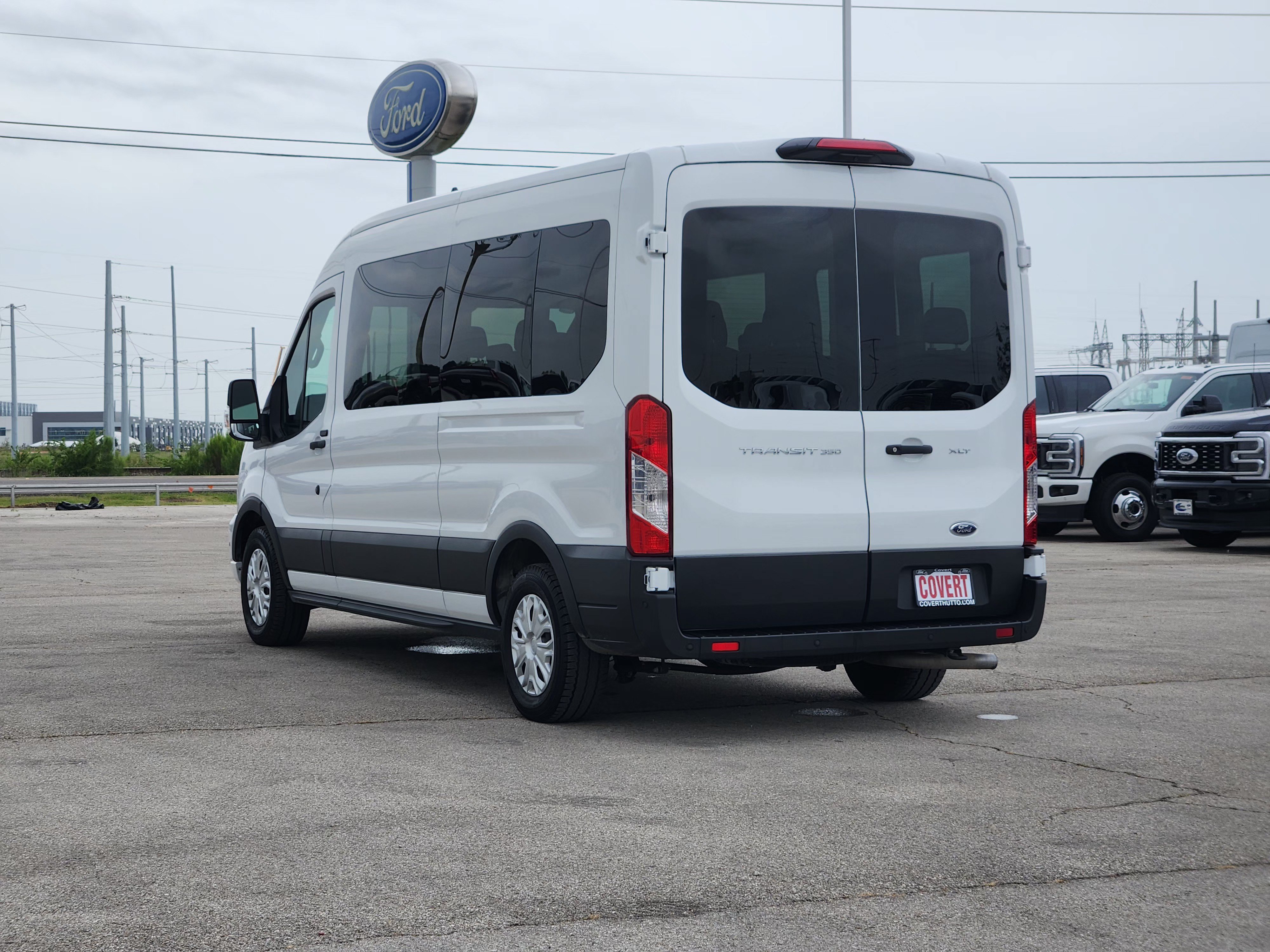 Used 2025 Ford Transit 350 XLT RWD image 5