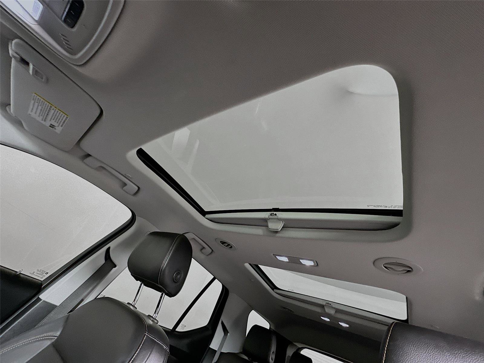 Used 2018 Chevrolet Traverse LT image 35