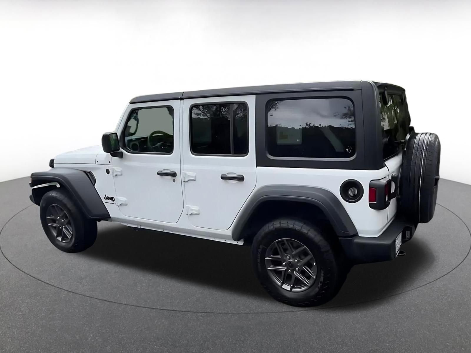 Used 2025 Jeep Wrangler Sport S image 10