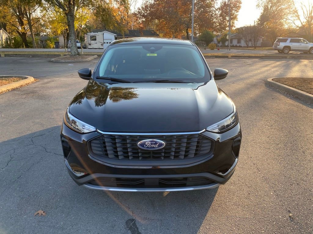 New 2026 Ford Escape Active FWD image 2