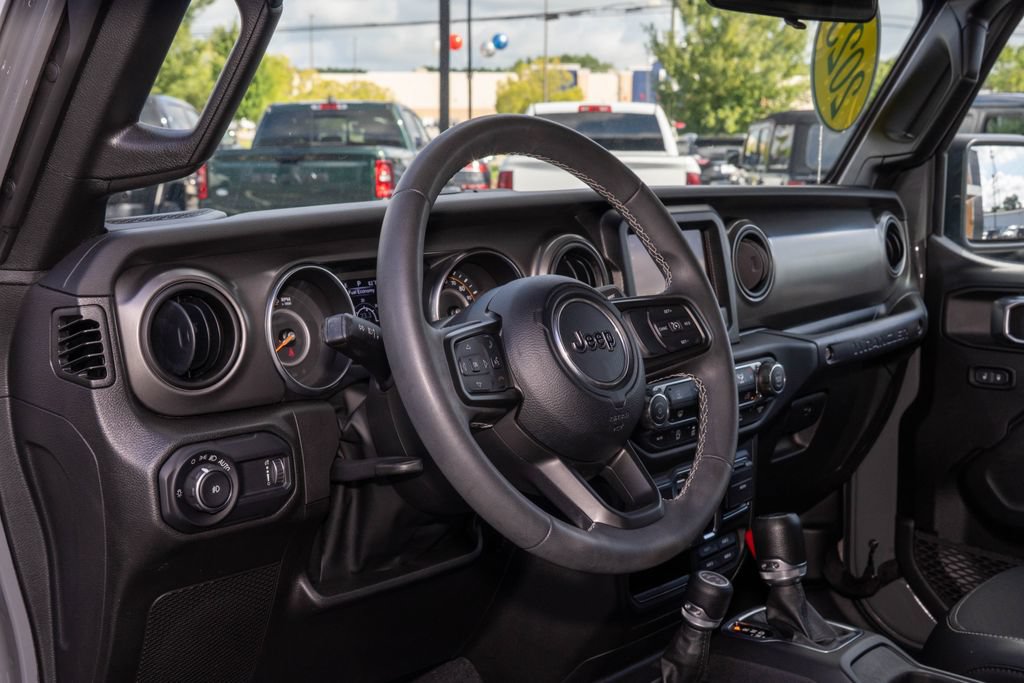 Used 2023 Jeep Wrangler Unlimited Sport AWD/4WD image 14