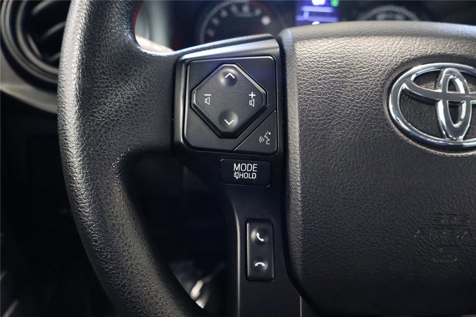 Used 2021 Toyota Tacoma SR AWD/4WD image 15