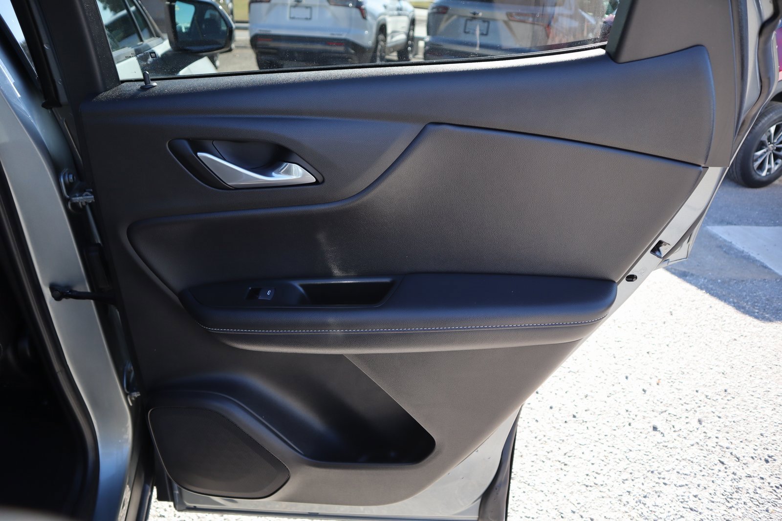 Used 2025 Chevrolet Blazer LT image 12