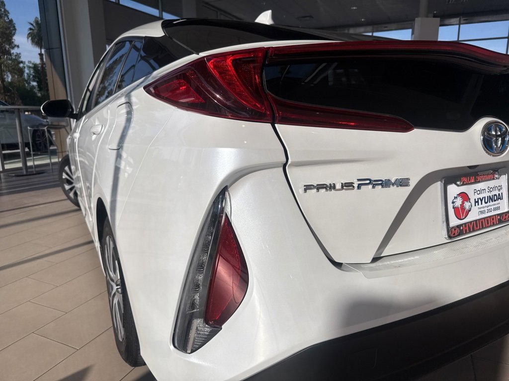 Used 2022 Toyota Prius Prime XLE image 13