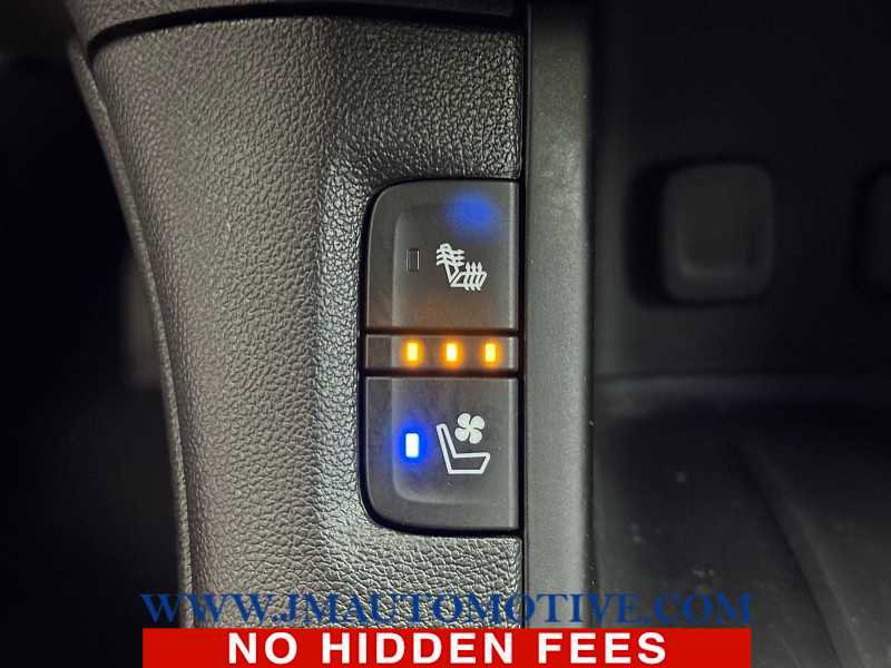 Used 2019 GMC Acadia Denali image 39