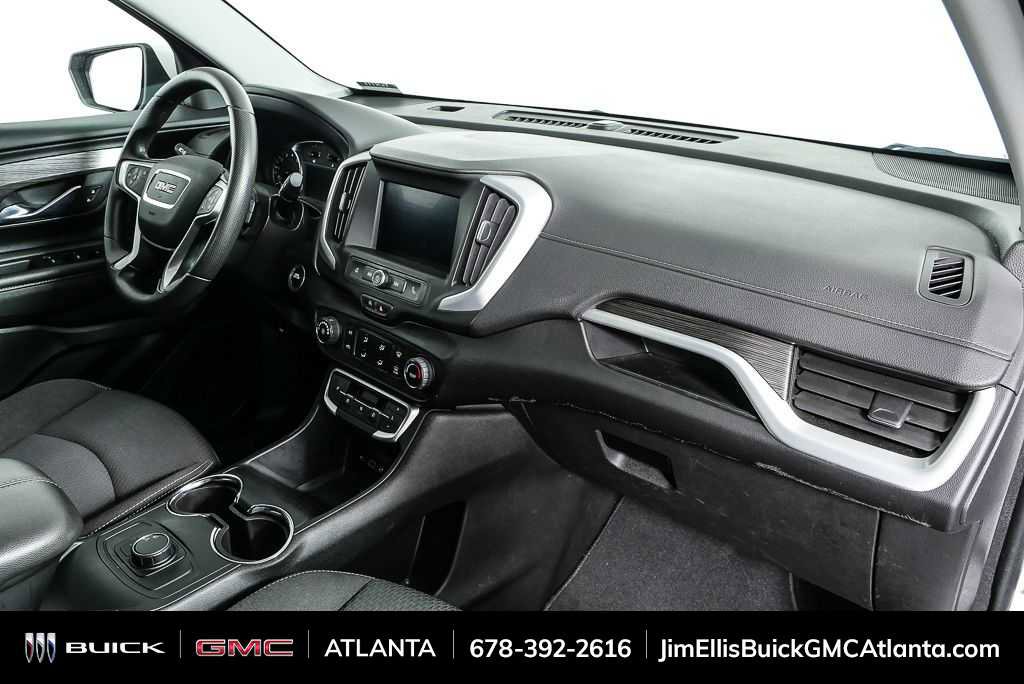 Used 2024 GMC Terrain SLE image 21