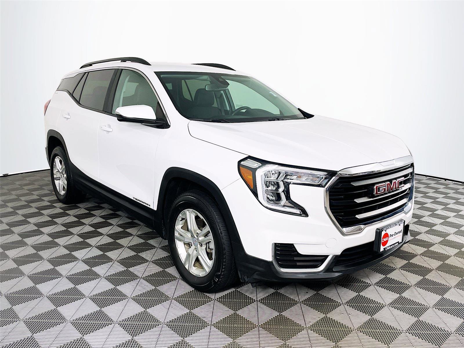 Certified 2023 GMC Terrain SLE w/ Driver Convenience Package