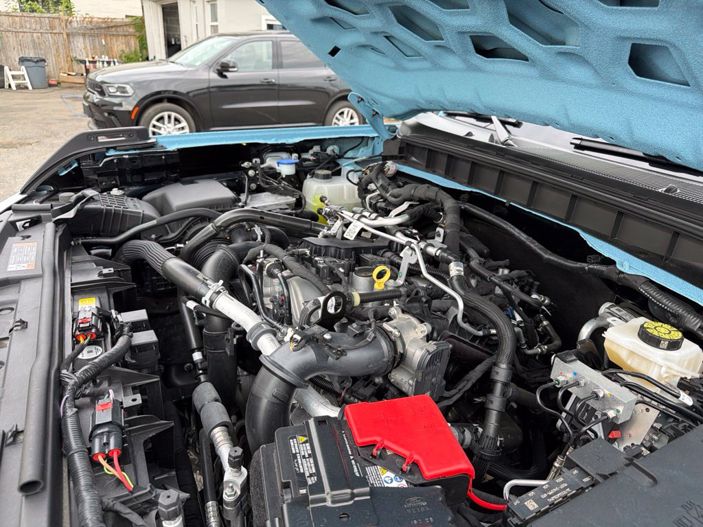 Used 2025 Ford Bronco 4-Door AWD/4WD image 19