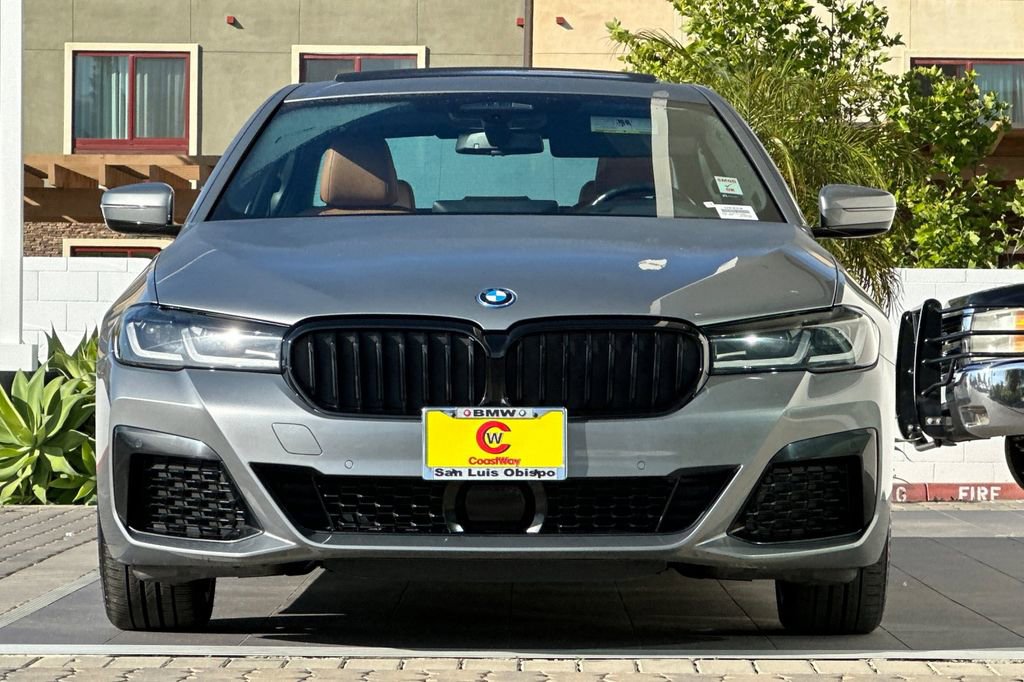 Used 2023 BMW 530e w/ M Sport Package image 8