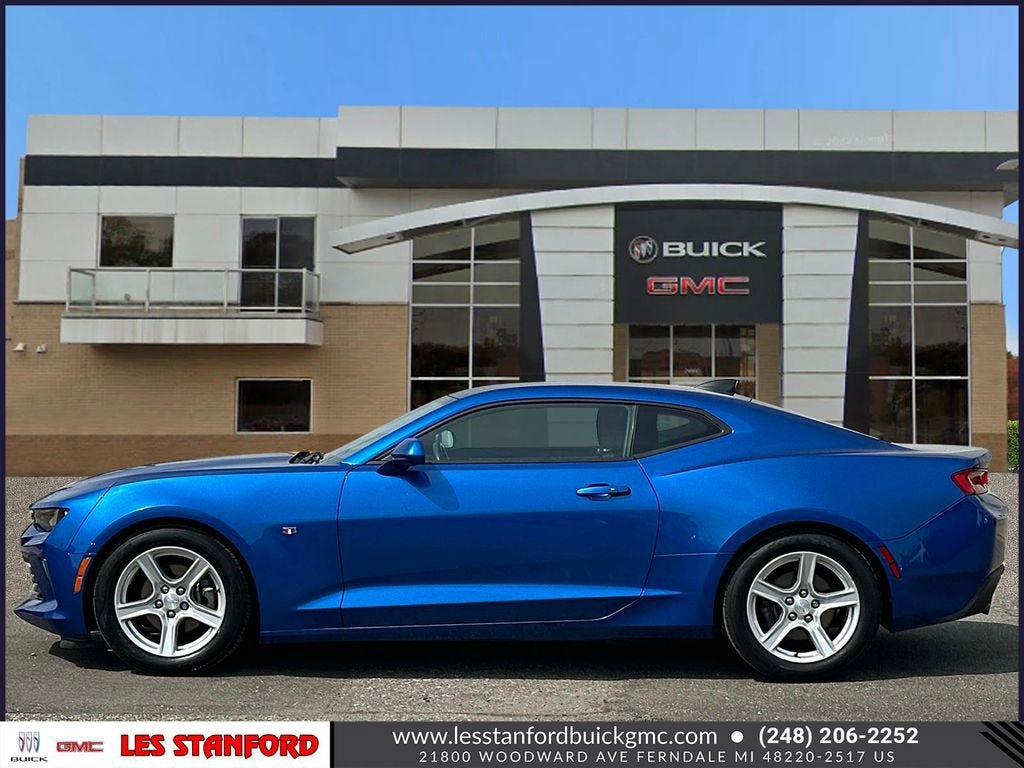 Used 2017 Chevrolet Camaro LT RWD image 2