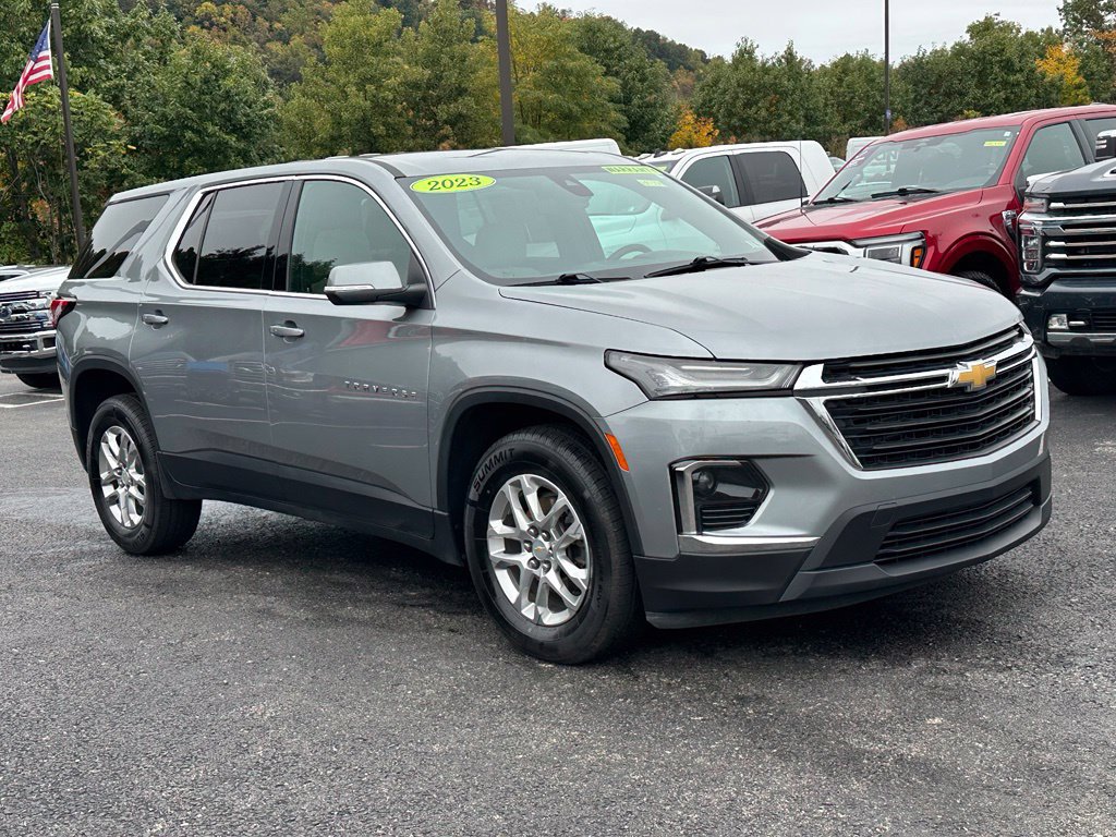 Used 2023 Chevrolet Traverse LS w/ Safety Package AWD/4WD image 31