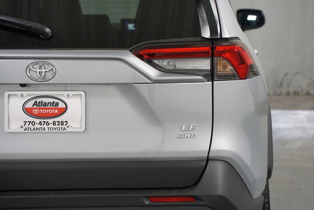 Certified 2025 Toyota RAV4 LE AWD/4WD image 10