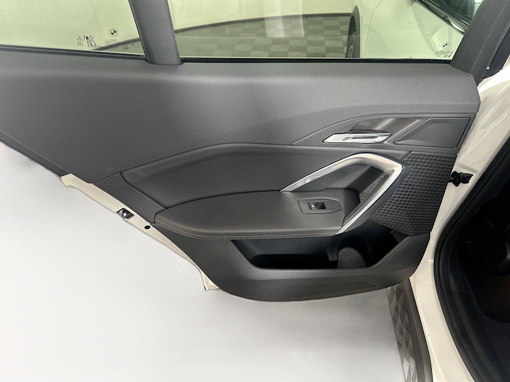 Used 2025 BMW X2 xDrive28i image 27