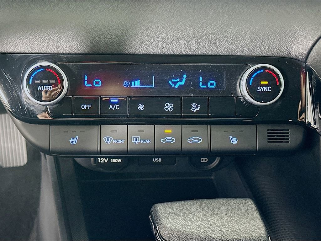 Certified 2023 Hyundai Elantra Blue image 20