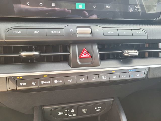 Used 2025 Kia K4 LXS image 23