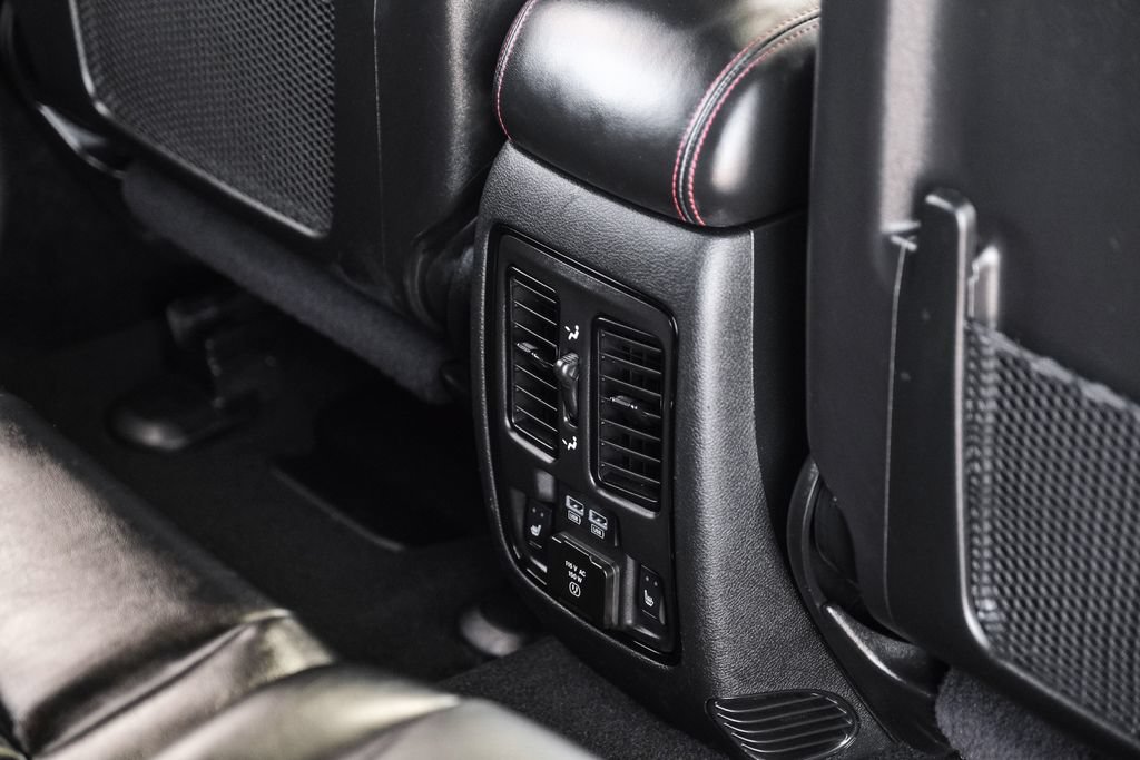 Used 2025 Dodge Durango R/T AWD/4WD image 40