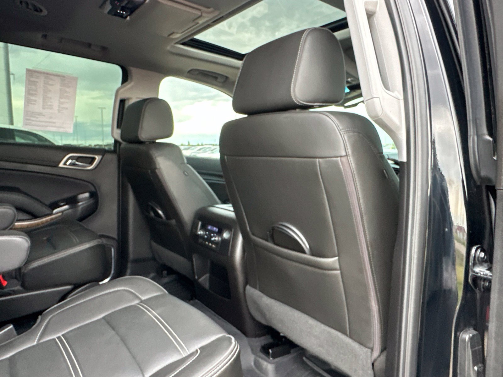 Used 2019 GMC Yukon Denali w/ Denali Ultimate Black Edition AWD/4WD image 38