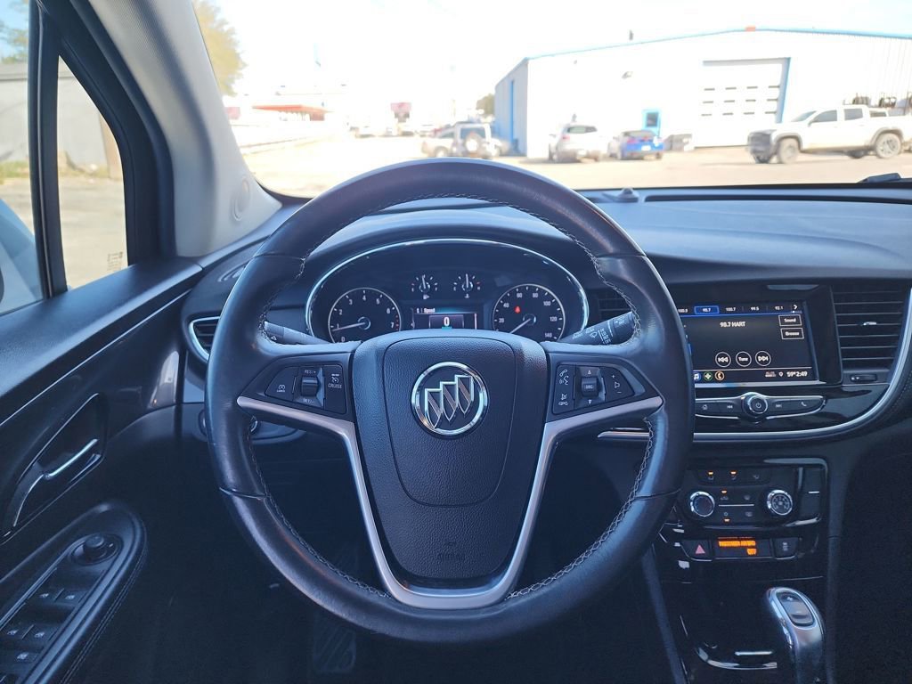 Used 2022 Buick Encore Preferred w/ Safety Package image 18