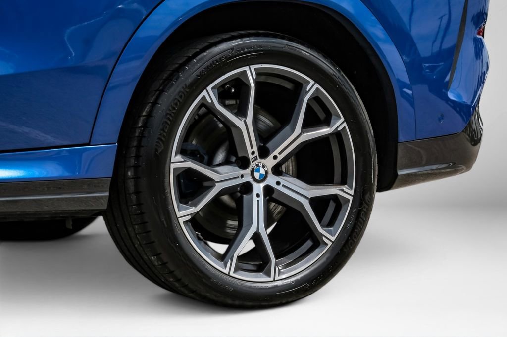 Used 2020 BMW X6 M50i w/ Premium Package AWD/4WD image 64