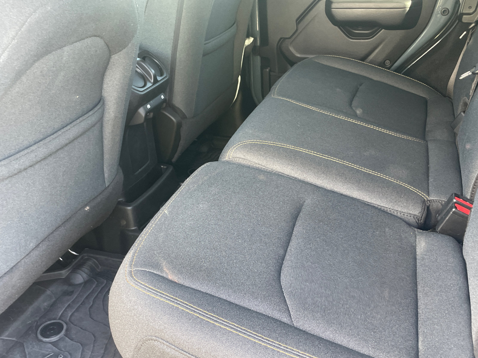Used 2024 Jeep Wrangler Unlimited AWD/4WD image 21