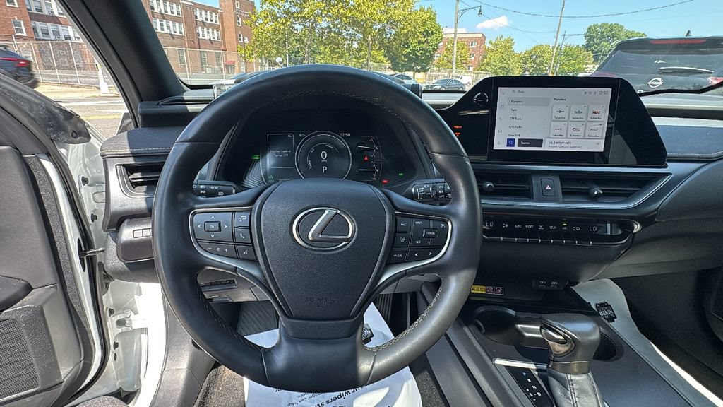 Used 2024 Lexus UX 250h AWD w/ Premium Package image 14